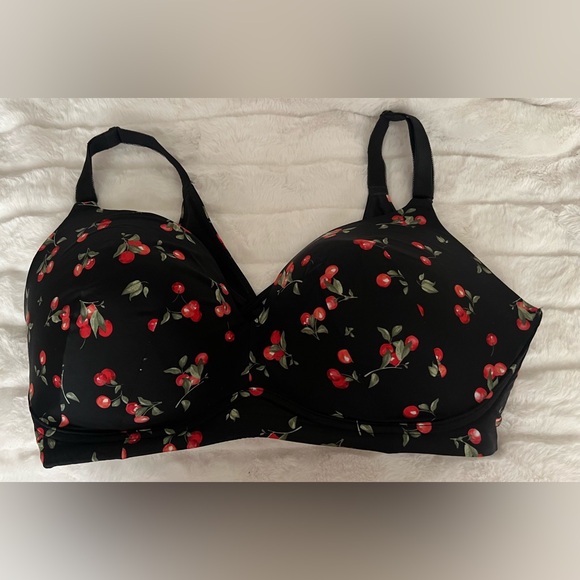 Other - Cherry Torrid Curve Bra